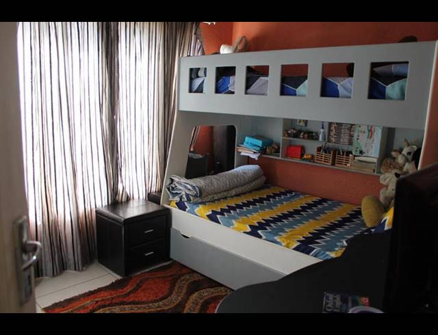 2 BEDROOM APARTMENT FOR SALE IN EDEN GLEN